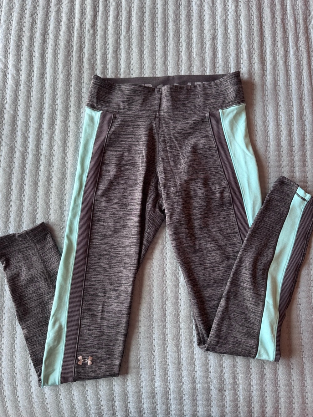 Under Armour Girls' Heather Gray Leggings with Mint Side Panels